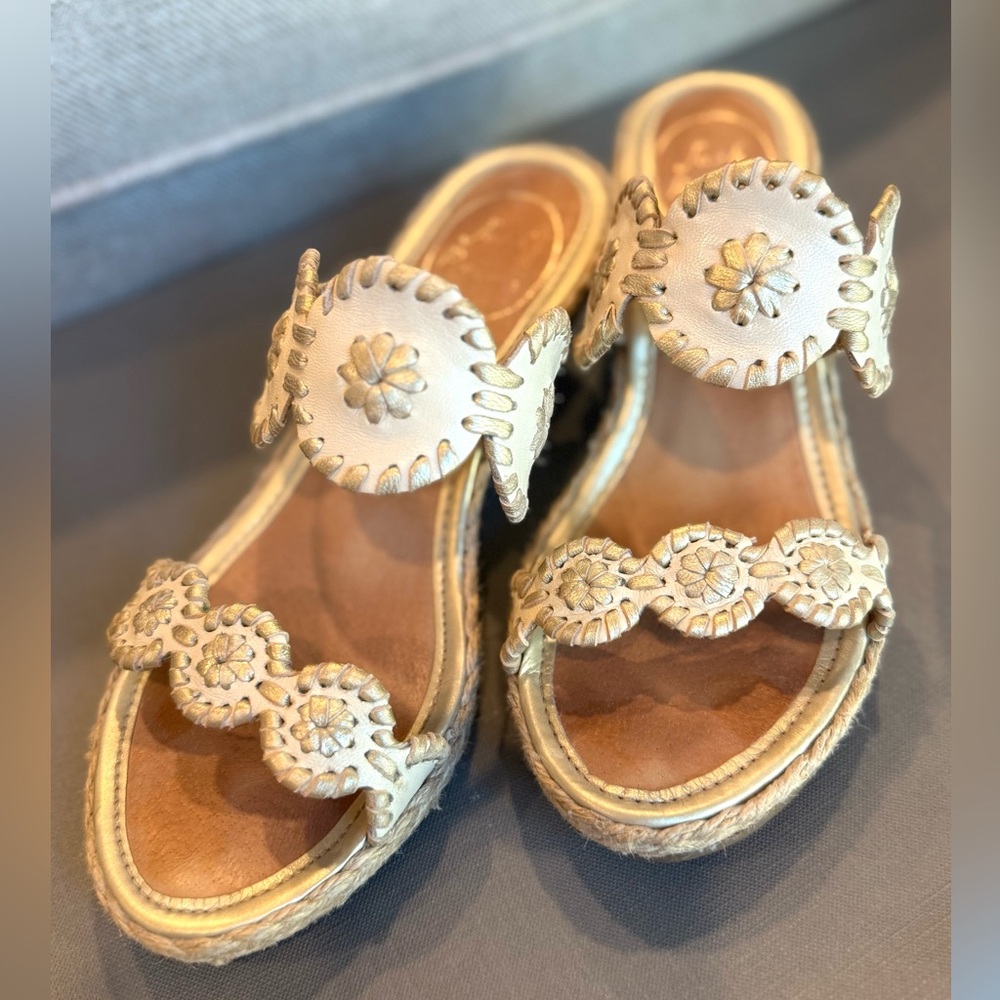 Classic Jack Rogers Cream and Gold Shelby Espadrille Sandals - Size 6